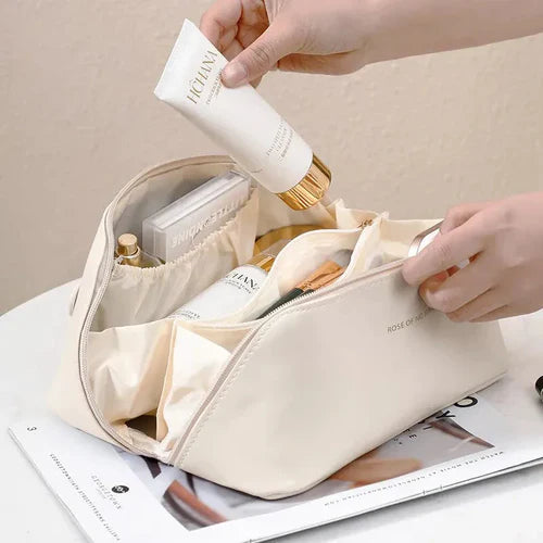 Renove sua rotina com a Bolsa Organizadora Feminina com Compartimentos. Ideal para quem precisa de espaço, organização e elegância em um único produto! Da lojaorganizeja.com