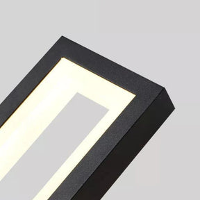 Traga sofisticação e modernidade para sua casa com a Arandela de Parede Minimalista GlowLine, uma peça que une funcionalidade e design elegante para transformar qualquer ambiente. Da loja lojaorganizeja.com