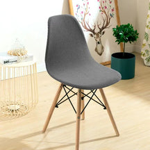 Atualize suas cadeiras com estilo e proteção usando a Capa Decorativa Impermeável para Cadeira Eames Eiffel, projetada especialmente para um ajuste perfeito e uma aparência sofisticada. Da lojaorganizeja.com