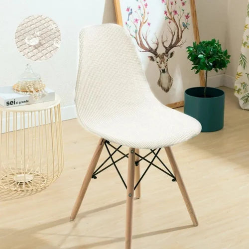 Atualize suas cadeiras com estilo e proteção usando a Capa Decorativa Impermeável para Cadeira Eames Eiffel, projetada especialmente para um ajuste perfeito e uma aparência sofisticada. Da lojaorganizeja.com