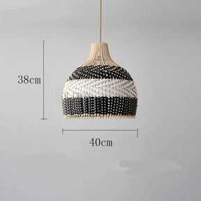  A Luminária Pendente Rattan é a escolha ideal para quem deseja incorporar um toque de elegância natural e sustentabilidade à sua decoração. Da lojaorganizeja.com