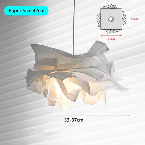 Transforme o visual do seu espaço com o Lustre LED Cloudline, uma peça que une design abstrato e iluminação eficiente para criar uma atmosfera única e moderna. Da lojaorganizeja.com