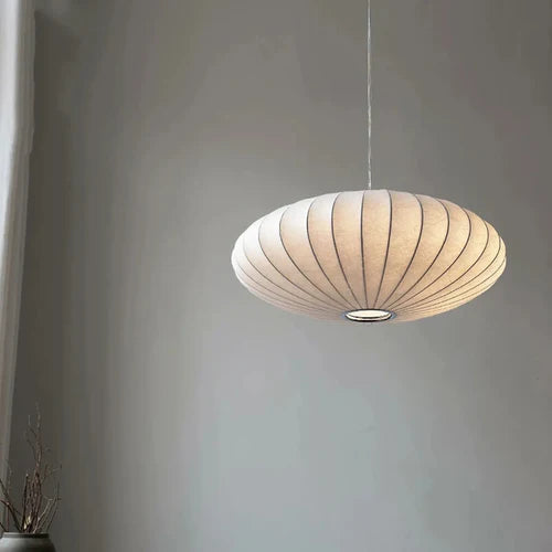 Transforme seus espaços com o Lustre LED Serenity Oval, a escolha ideal para quem busca sofisticação e iluminação perfeita. Da lojaorganizeja.com