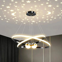 Design Circular e Sofisticado: Transforme seu ambiente com o Lustre Pendente Elegance LED Duplo Circular, que traz uma proposta moderna e sofisticada. Da lojaorganizeja.com