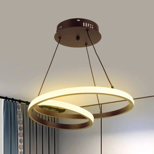 Dê um toque de modernidade e estilo ao seu espaço com o Lustre Pendente Loop Circular em Led. Da lojaorganizeja.com