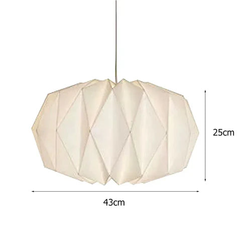 Eleve a decoração da sua casa com o Lustre Pendente Origami Illumination, uma peça sofisticada que une design contemporâneo e funcionalidade. Da lojaorganizeja.com