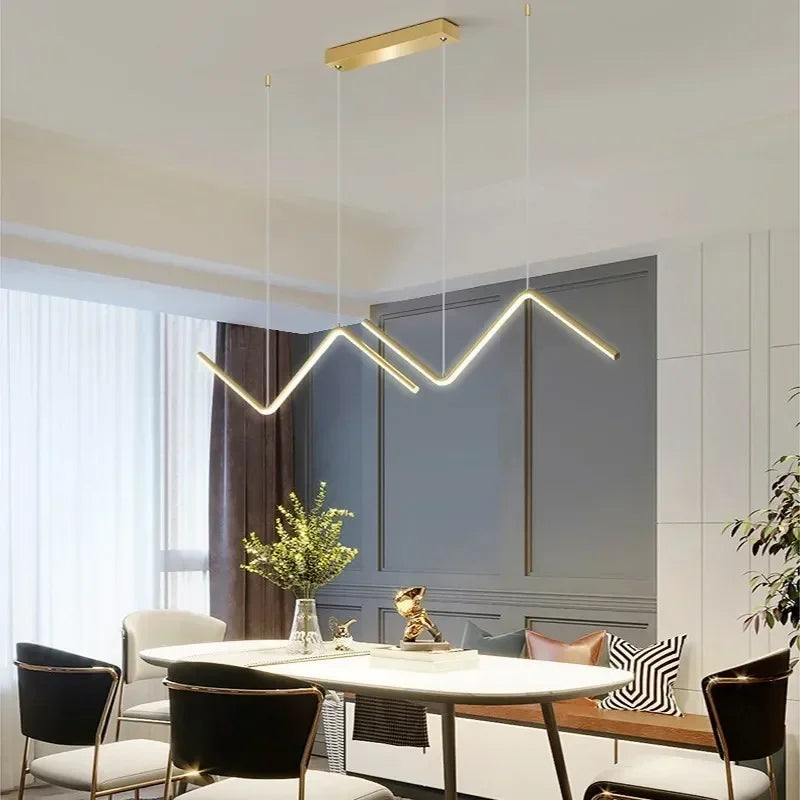 Transforme sua sala em um ambiente sofisticado com o Lustre Pendente Whitecap 90cm, que une design moderno e funcionalidade para criar uma iluminação única e encantadora. Da lojaorganizeja.com