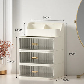 Mais do que um simples organizador, este item é uma peça de design funcional que combina praticidade e estilo, proporcionando um local elegante para armazenar suas preciosas maquiagens. Da loja lojaorganizeja.com