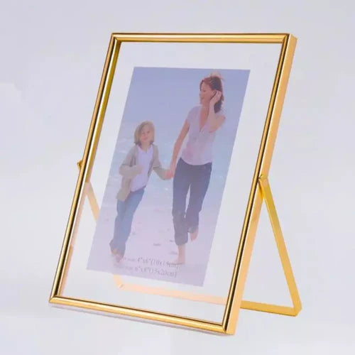 Realce suas melhores lembranças com o Porta-Retrato Personalizado Elegance. Da lojaorganizeja.com