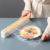 Apresentamos o Suporte com Cortador 3 em 1 , uma solução completa para facilitar o uso de filme plástico, papel alumínio e papel manteiga. Da loja lojaorganizeja.com